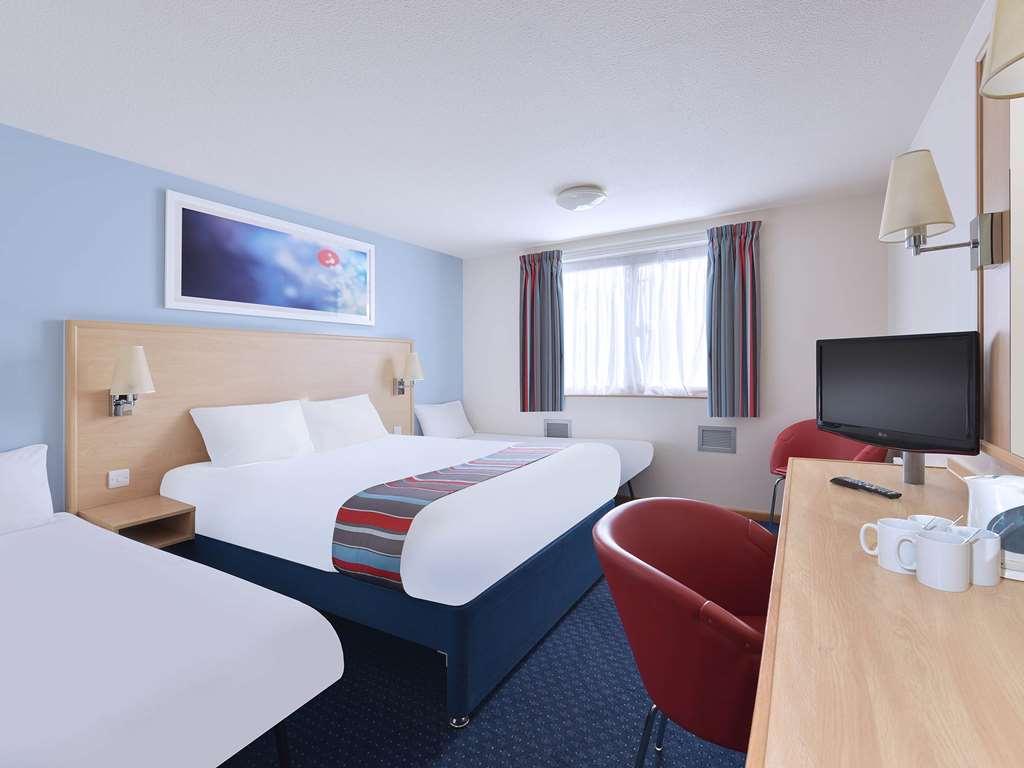 Travelodge Birmingham Central Broadway Plaza Quarto foto