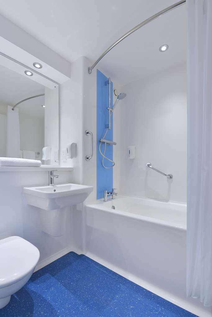 Travelodge Birmingham Central Broadway Plaza Quarto foto